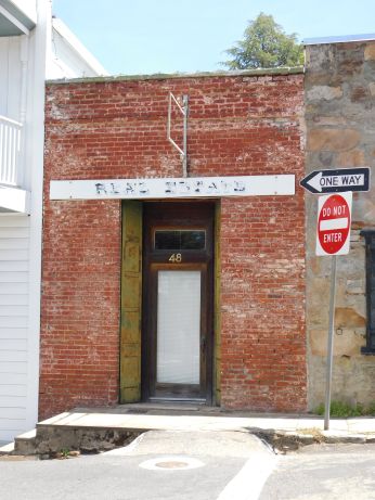 [Picture of Henry Wolfstein's Cigar Store]